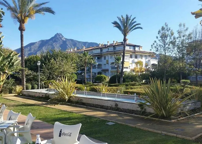 Family Friendly Ground Floor 2 Bedroom Dama De Noche Rdr200