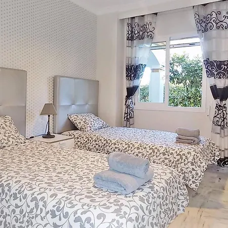 Family Friendly Ground Floor 2 Bedroom Dama De Noche Rdr200 Apartment Marbella