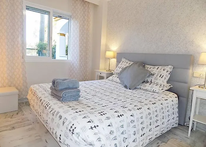 Family Friendly Ground Floor 2 Bedroom Dama De Noche Rdr200 Apartment